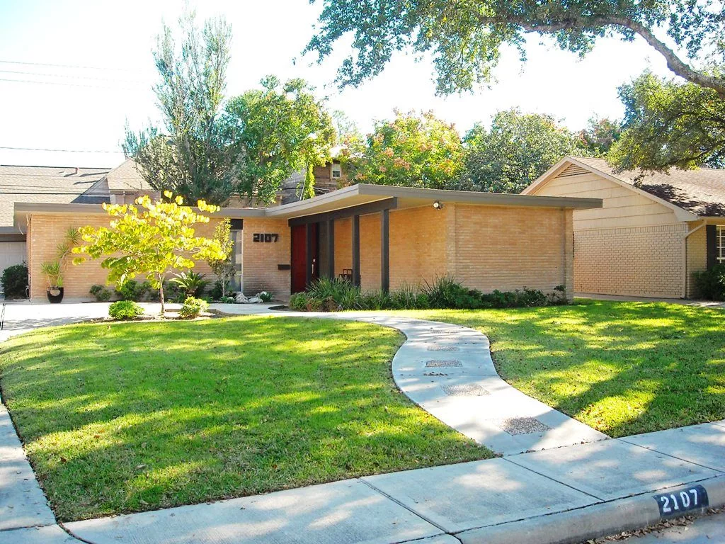 2107 Briarmead Dr.