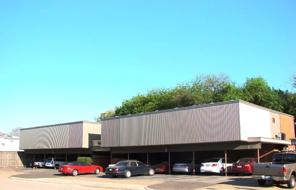 Settegast Apartments (now Harwood Court)