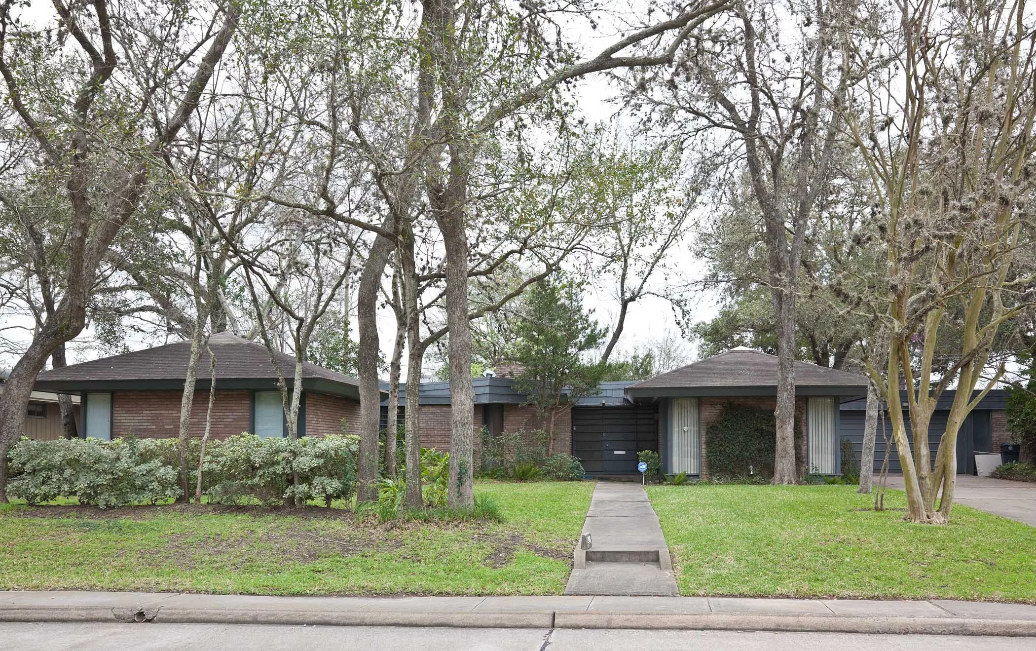 Julius and Terry Salzman House