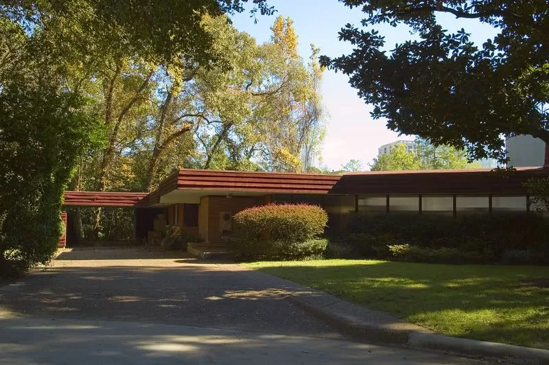 Lurie House