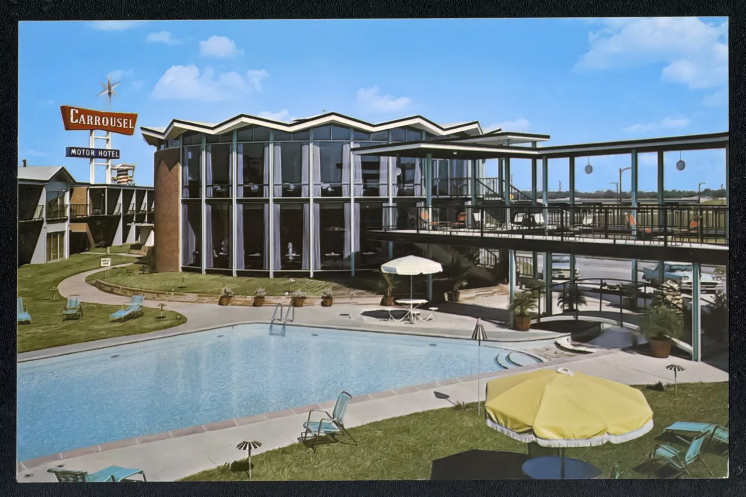 Carrousel Motor Hotel