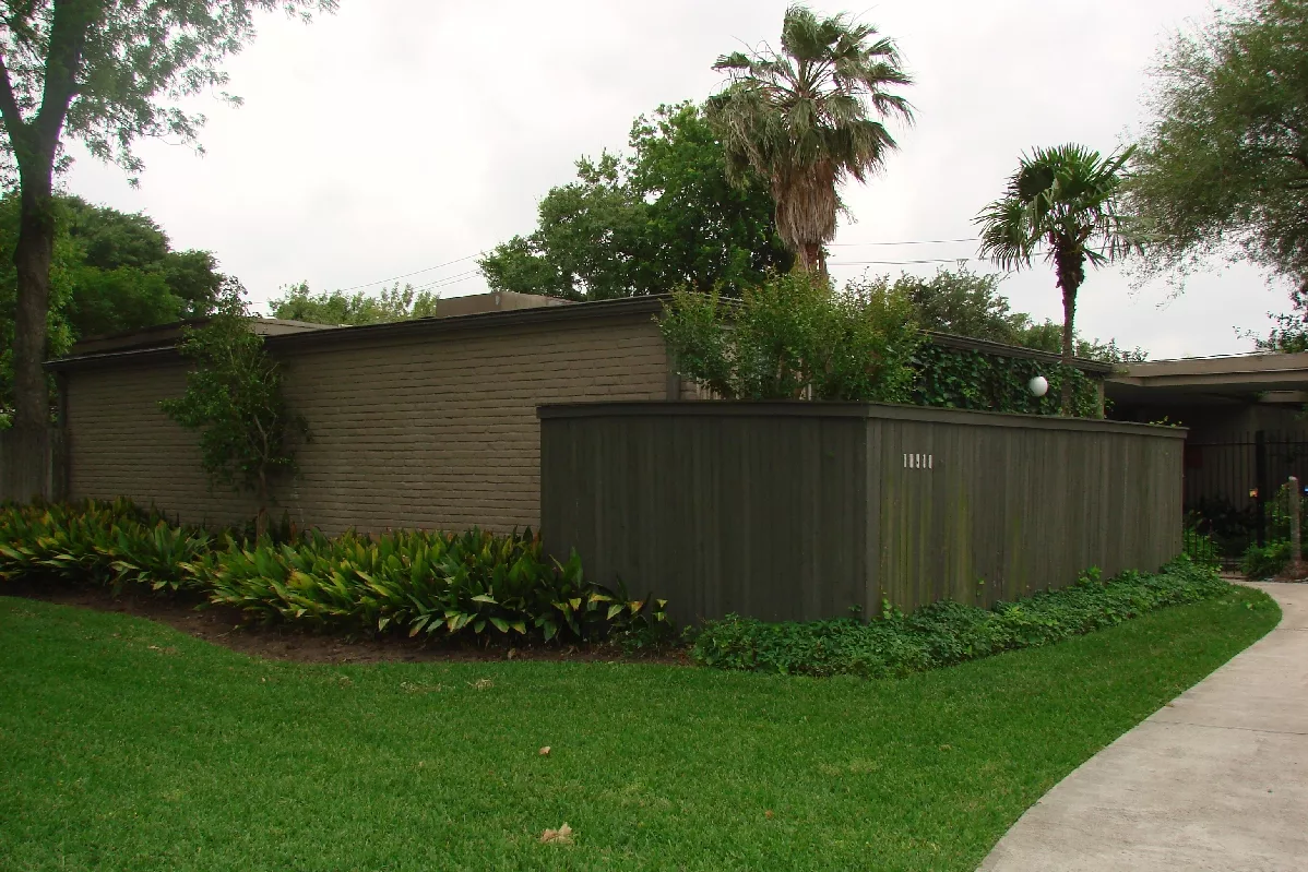 Guarino House